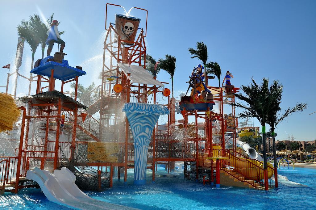 Pickalbatros aqua park resort ssh. Альбатрос аквапарк Резорт Хургада. Альбатрос Аква Блю Египет отель 4 Хургада. Альбатрос Аква Блю Хургада 2021. Аквапарк Аква Блю Хургада.