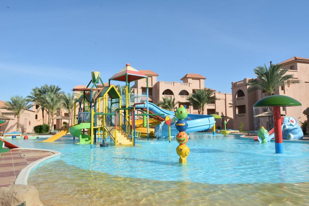 Pickalbatros aqua park resort hurghada 4. Пик Альбатрос Египет Хургада. Отель пик Альбатрос Хургада. Albatros Египет Хургада Вилладж роад Aqua. Sea World Хургада.